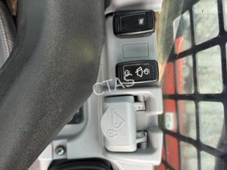 kubota-svl75-2-image-20