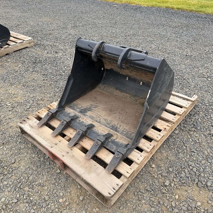 Bobcat 30" Bucket