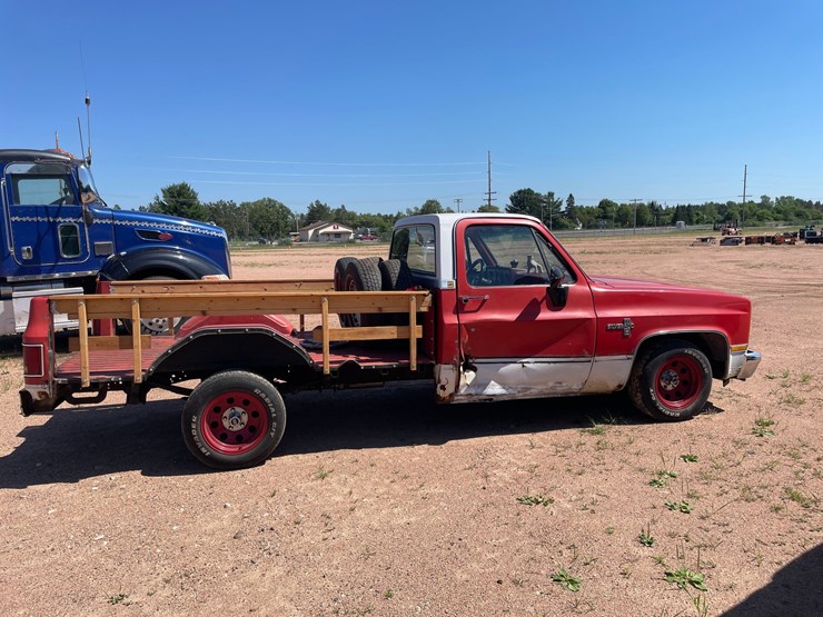 1981-chevrolet-c10-image-3