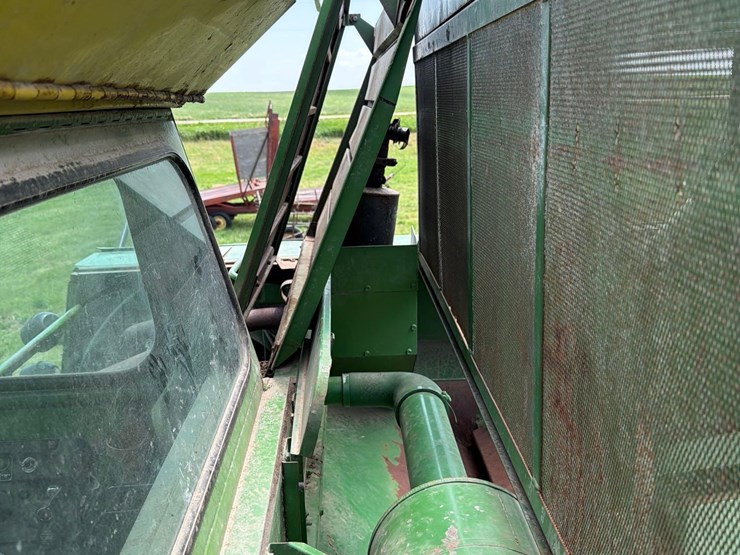 john-deere-6600-image-21