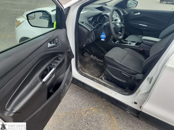 2017-ford-escape-image-12