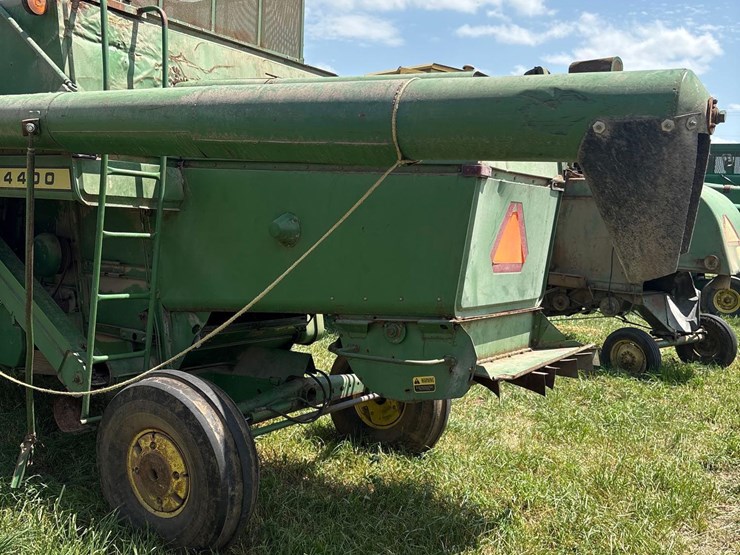 john-deere-4400-image-26