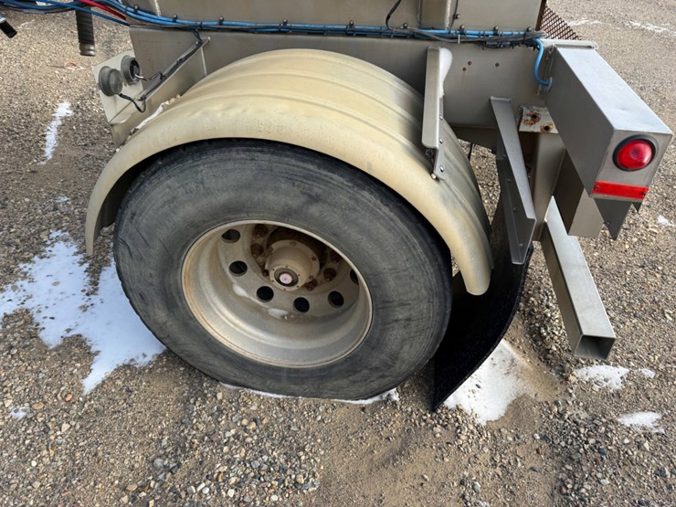 2011-brenner-tank-pup-trailer-image-9