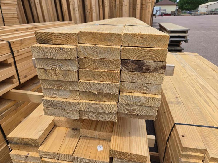 2x6-lumber-image-1