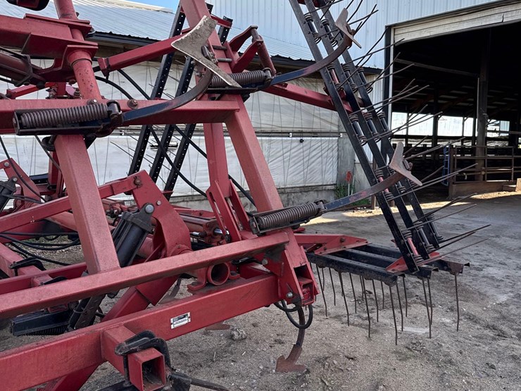 case-ih-4600-image-38