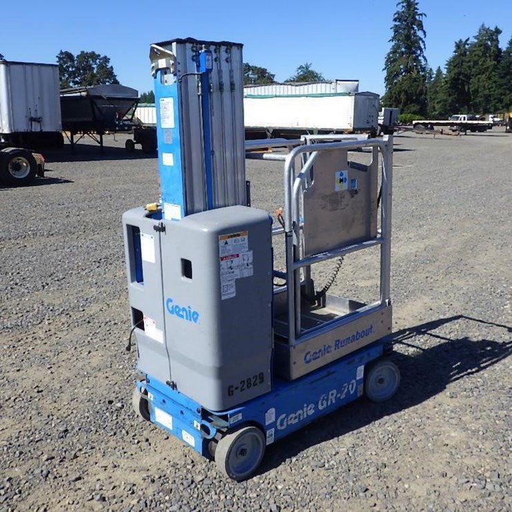 2013 GENIE GR20