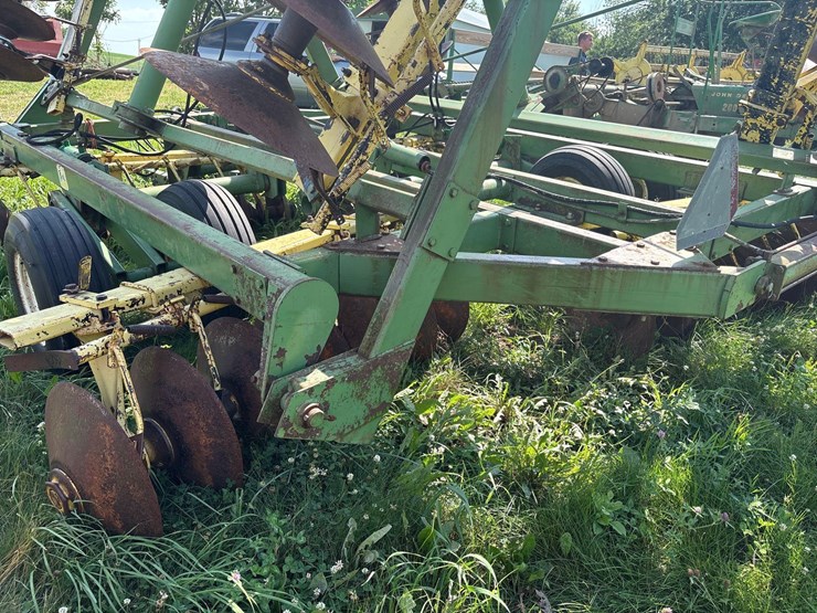 john-deere-230-image-6