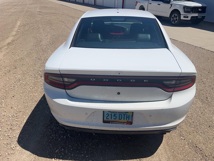2016-dodge-charger-awd-police-passenger-car-image-7