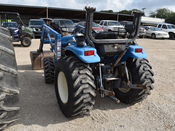new-holland-1530-image-4