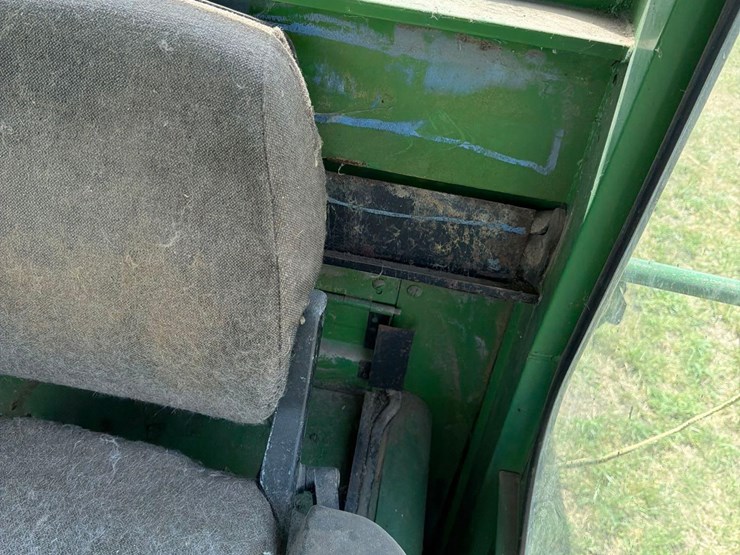 john-deere-4400-image-13