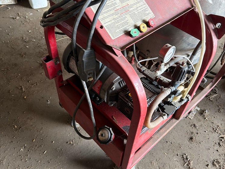 sioux-dakota-series-hot-water-steam-cleaner-power-washer-image-9