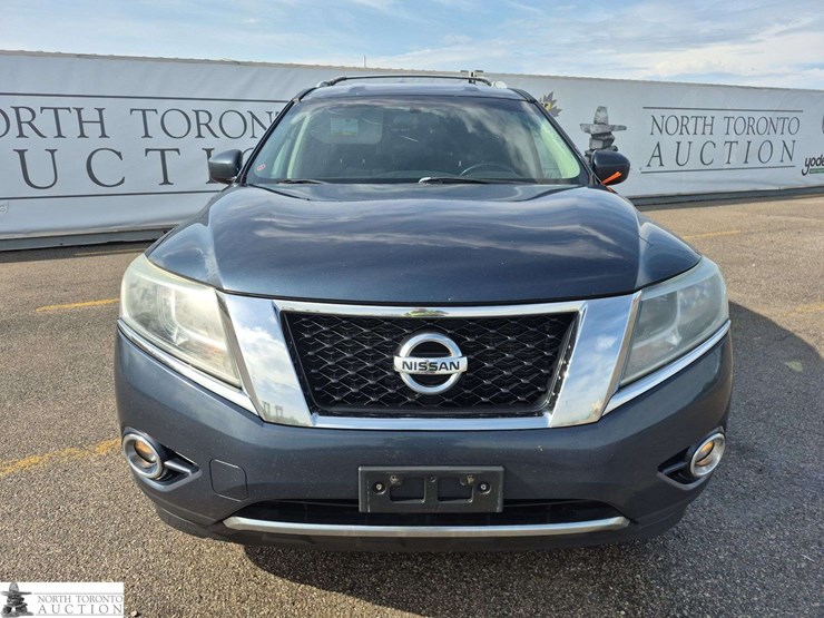 2014-nissan-pathfinder-image-2