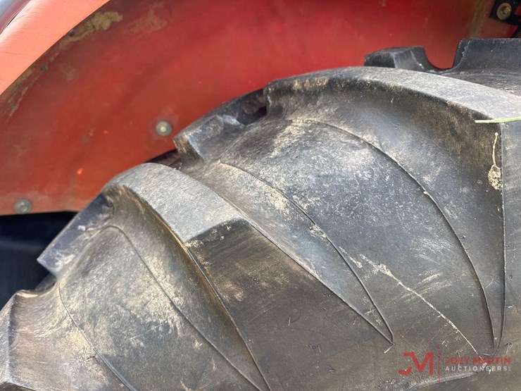 kubota-m6s-111d-image-12