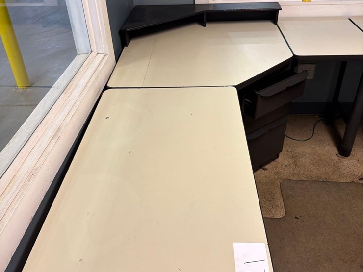 u-shaped-desk-with-cabinets-image-3