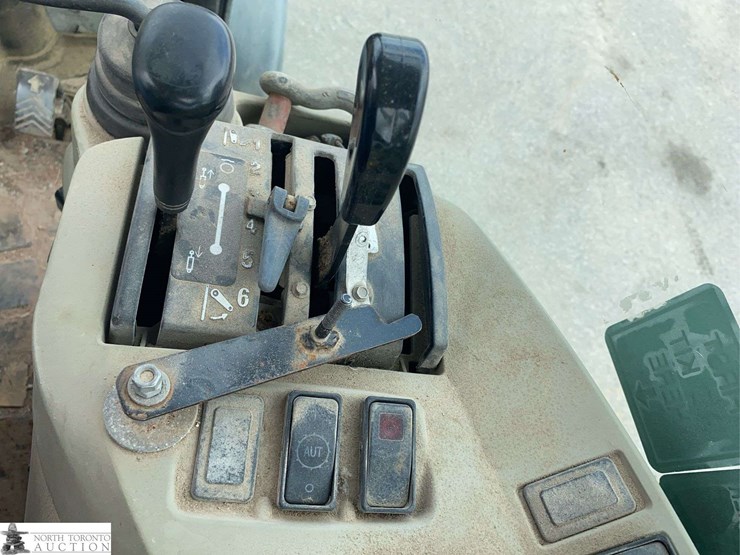 2010-john-deere-4520-image-14