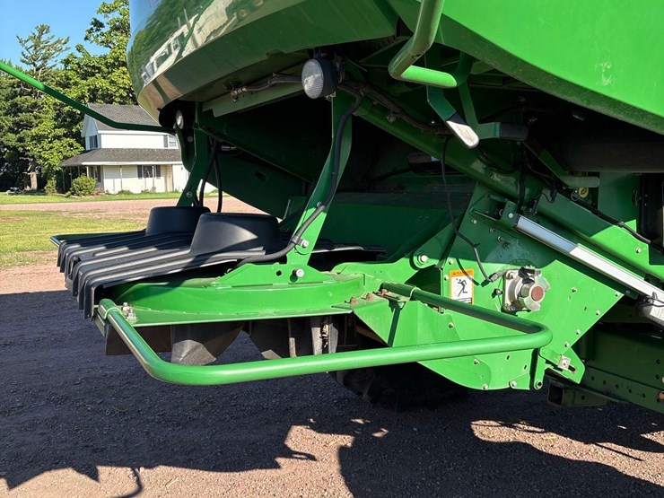2012-john-deere-s680-image-46