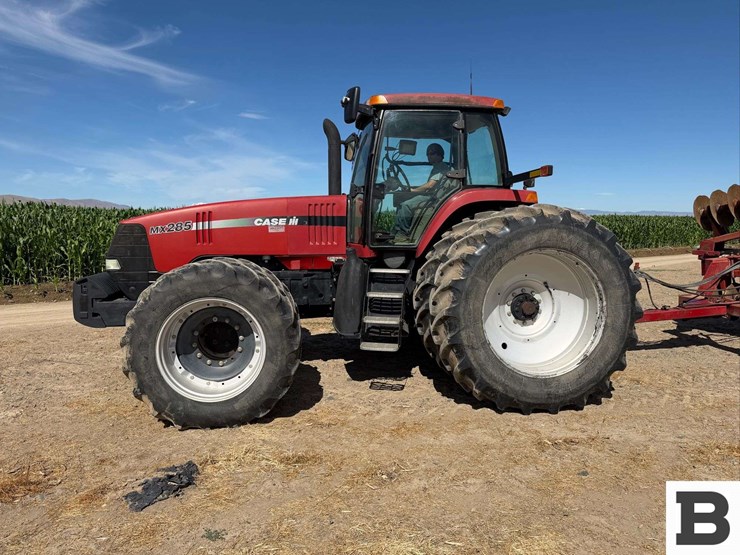 2005-case-ih-285-image-3