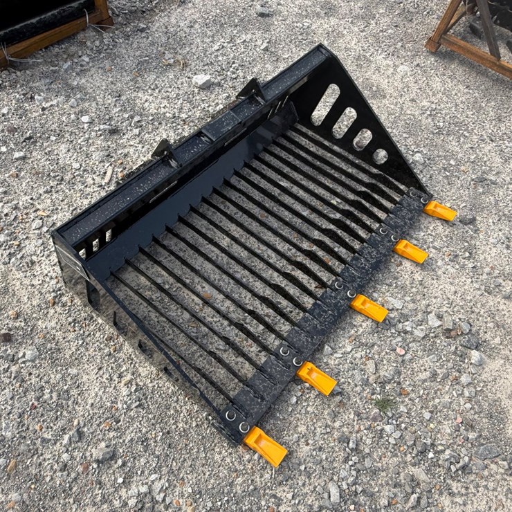 #48843 • Unused Future RB44 Skid Steer Rock Bucket ZTXYSCD260215