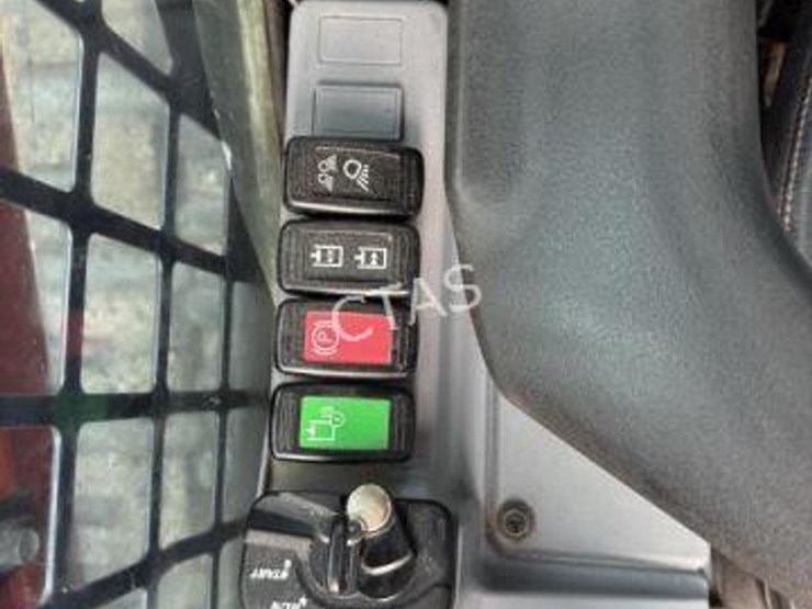 kubota-svl75-2-image-22