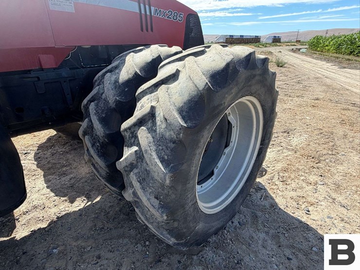 2005-case-ih-285-image-35