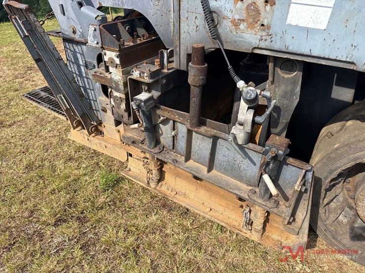 vogele-vision-5200-2-tracked-asphalt-paver-image-16