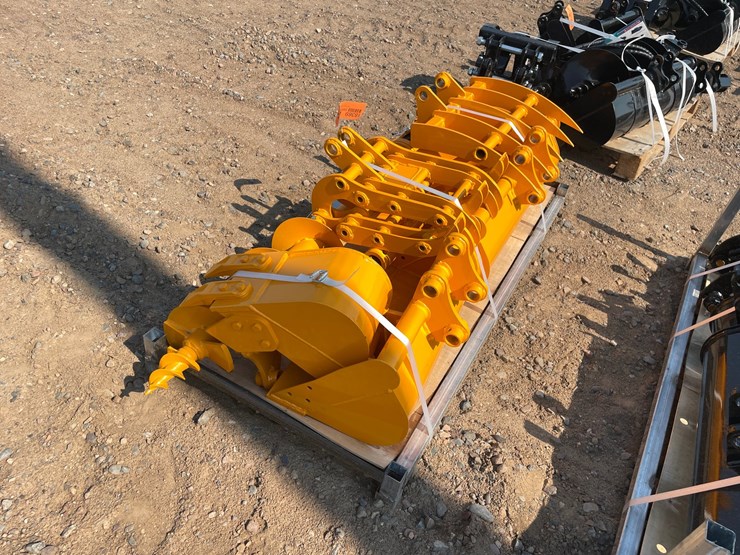 #18369-•-2026-giyi-(8)-cat-301-excavator-attachment-set-(princeton,-mn)-image-4