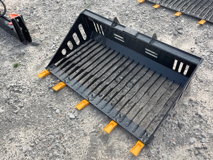 #48842-•-unused-future-rb44-43"-skid-steer-rock-bucket-ztxyscd260215-image-6