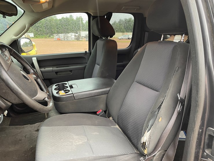 2010-gmc-1500-image-8