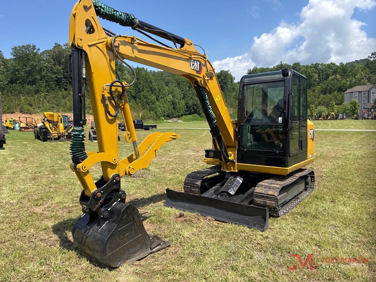 caterpillar-305.5e2-image-3