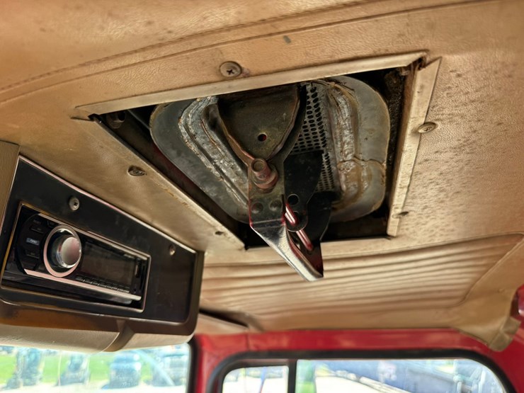 1989-ford-l9000-image-51