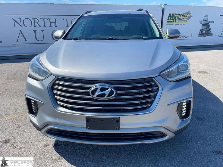 2018-hyundai-santa-fe-image-2