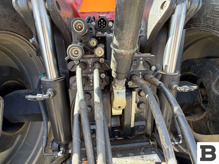2005-case-ih-285-image-28