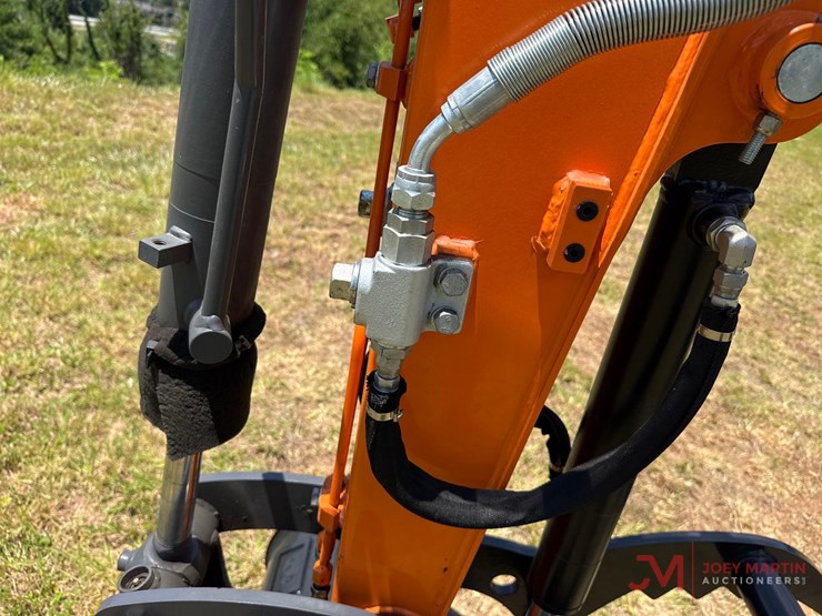 unused-2024-develon-dx-27z-mini-excavator-image-17