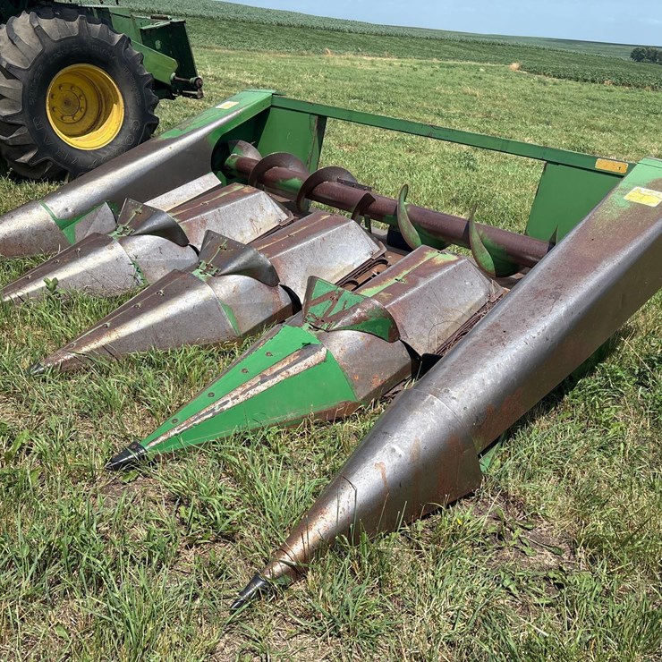 JOHN DEERE 443