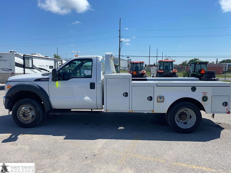 2012-ford-f550-image-8