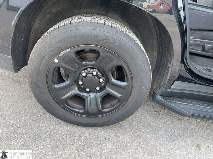 2021-chevrolet-tahoe-image-23