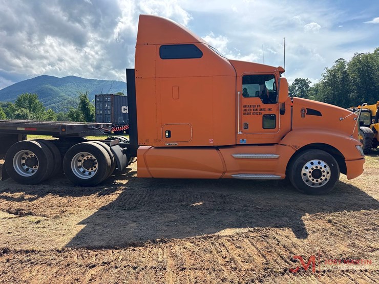 2013-kenworth-t660-image-2