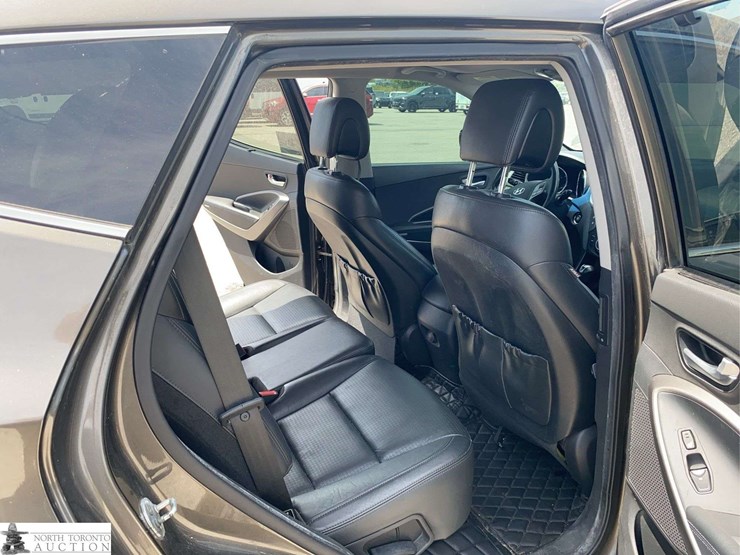 2013-hyundai-santa-fe-image-15