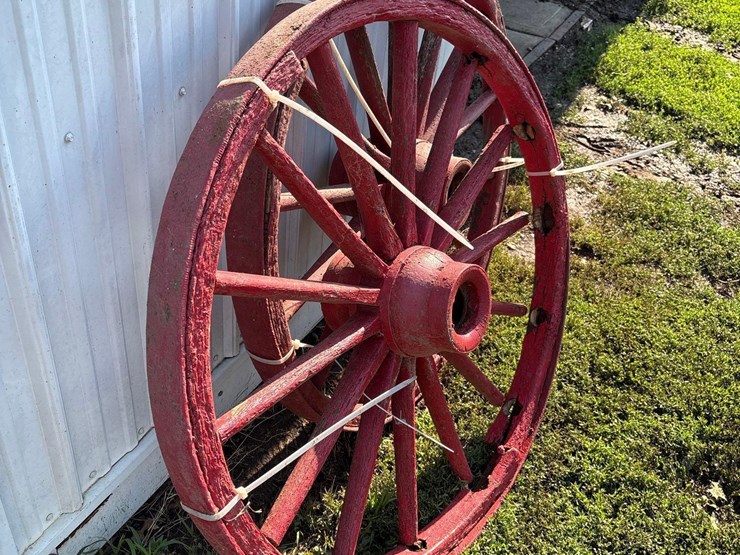 wood-wagon-wheels-image-4