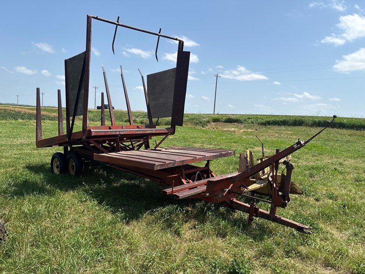 new-holland-1030-image-2