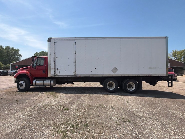 #1533-•-2014-international-navistar-4400sba-6x4-image-2