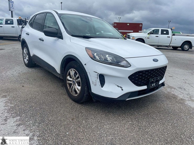 2021-ford-escape-image-3