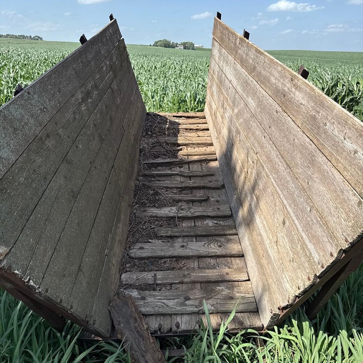 30 inch x 11ft Portable Wooden Loading Chute