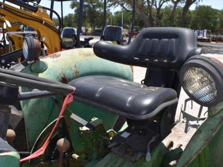 john-deere-1530-image-13