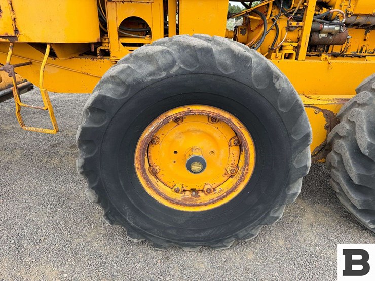 champion-d-600b-motor-grader-image-31