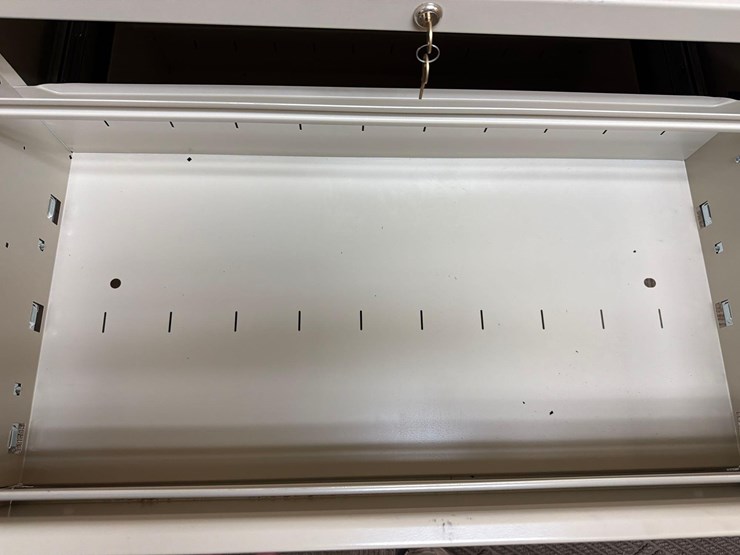 (4)-filing-cabinet-image-6