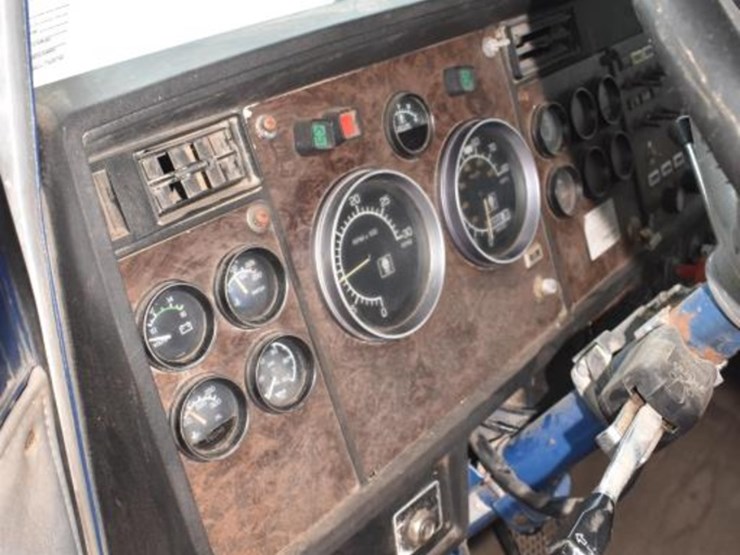 1987-kenworth-t600-image-20