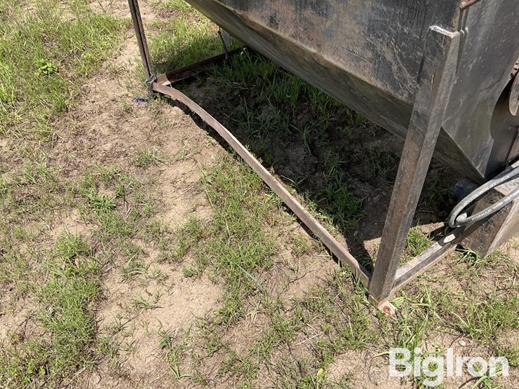 1500-lb-cake-feeder-image-20