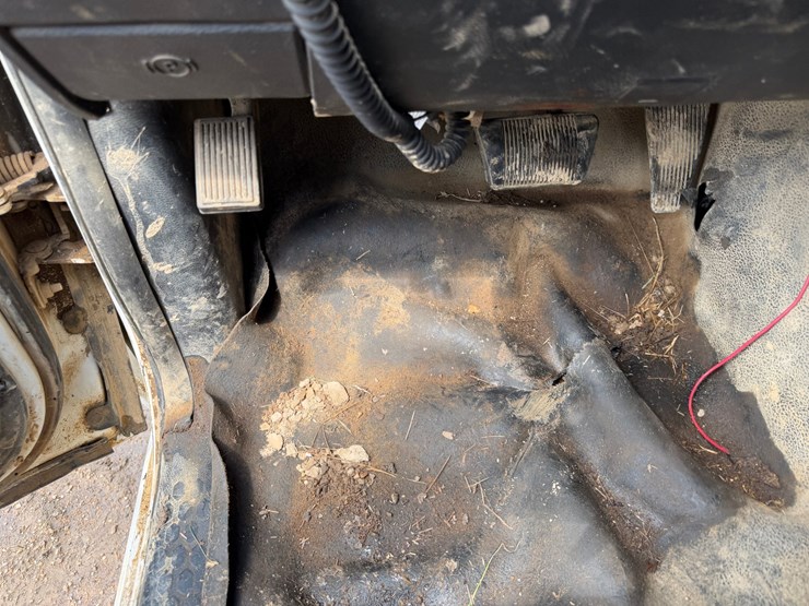 2014-dodge-3500-image-60