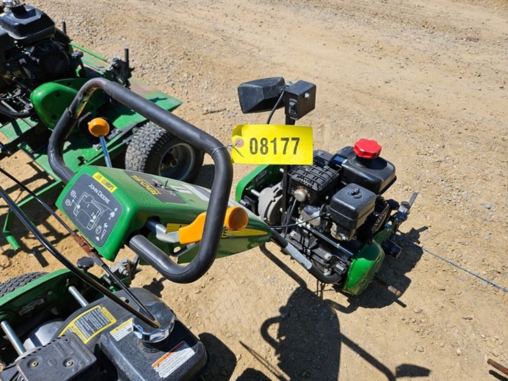 john-deere-180-image-5